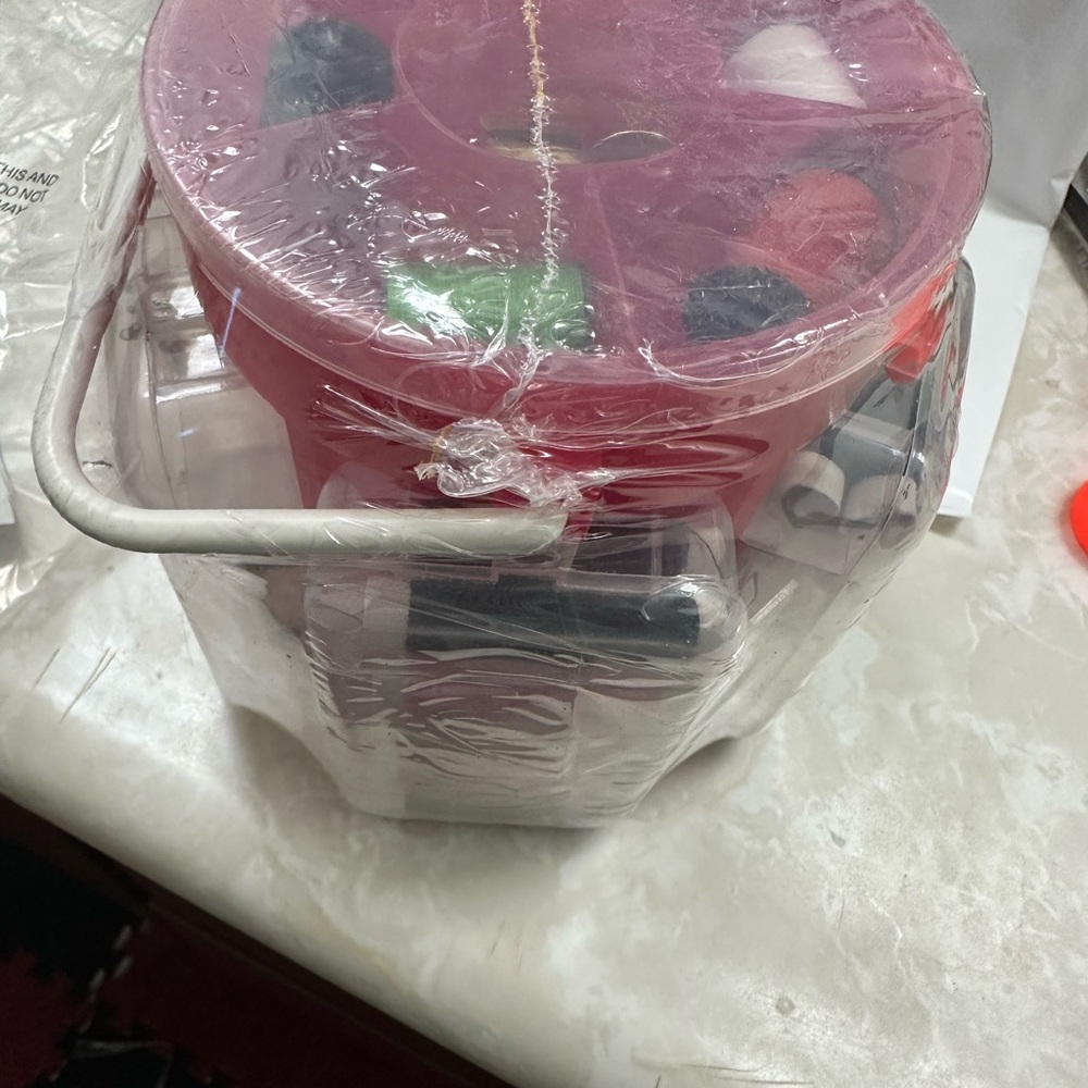 Beginners sewing kit with Handle
